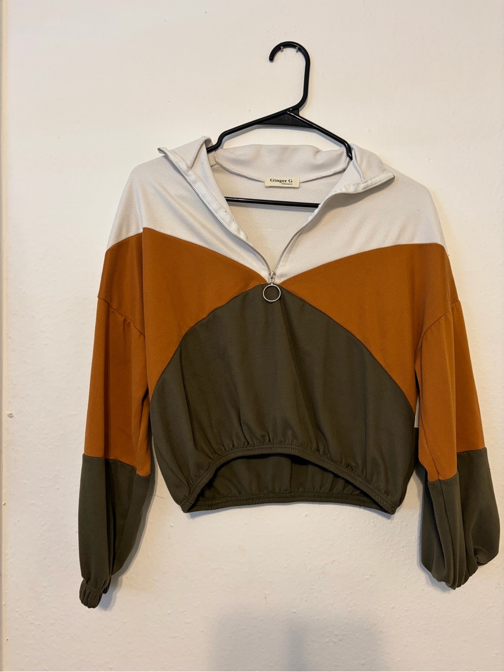 Ginger G Colorblock Cropped Half-Zip Pullover in White, Rust & Olive